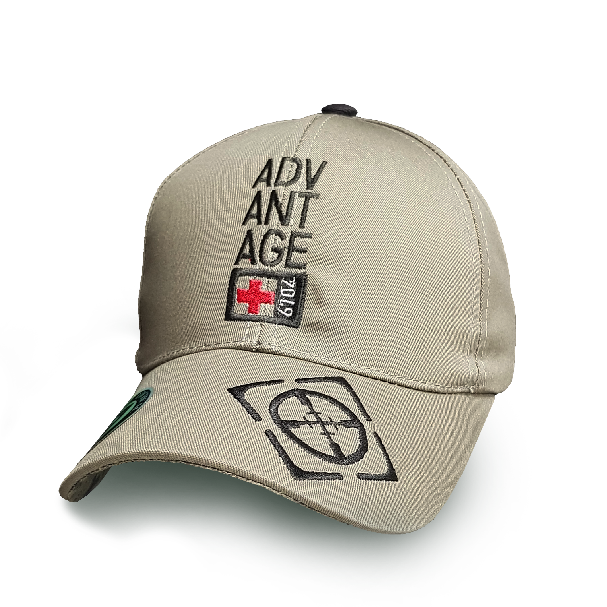 Gorra ADV+ de Advantage 6704, diseñada para ofrecer calidad, comodidad y estilo en tus actividades al aire libre y exploraciones.